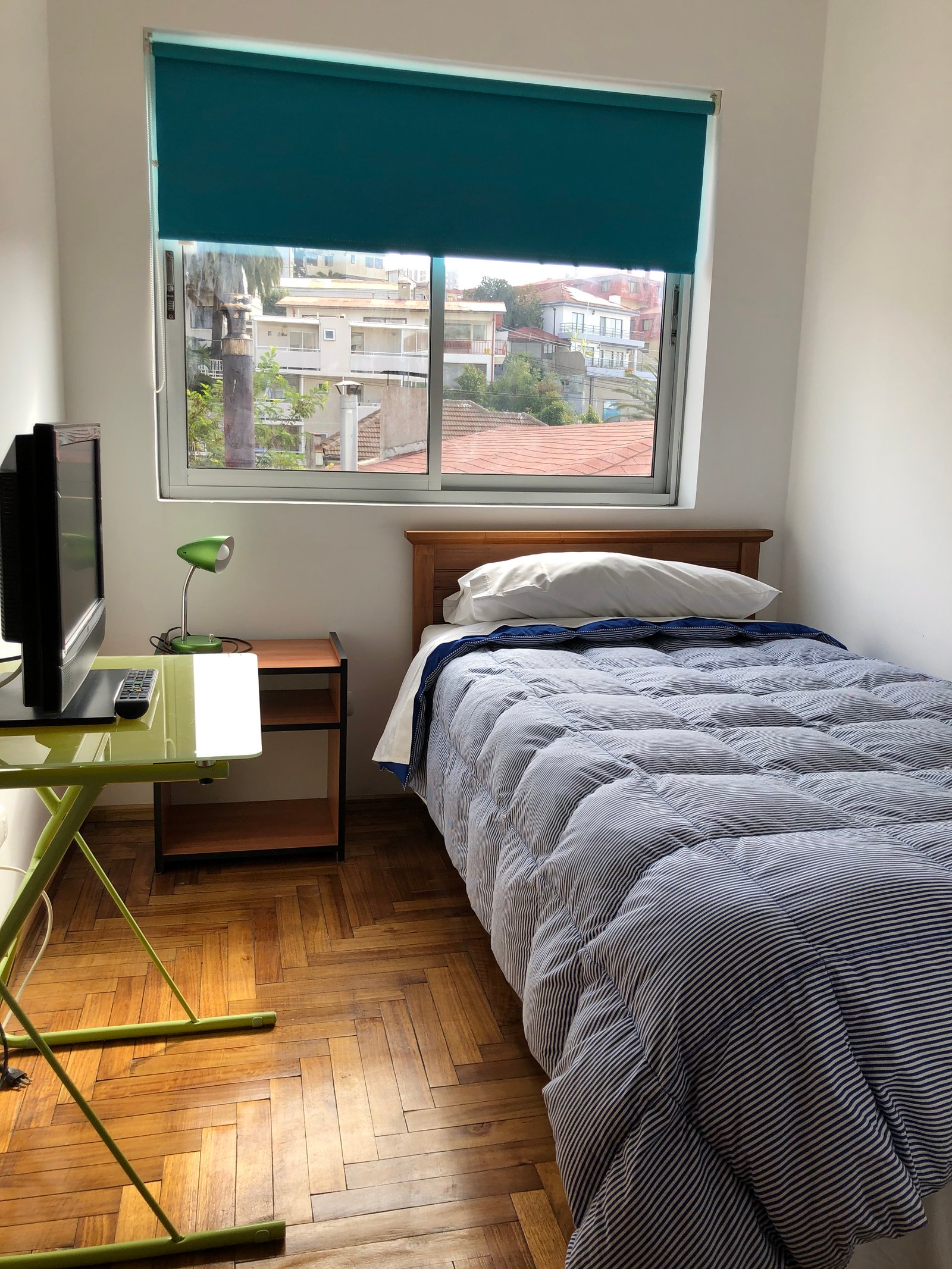 Habitación single con baño privado externo del Hostal Recreo en Recreo, Viña del Mar